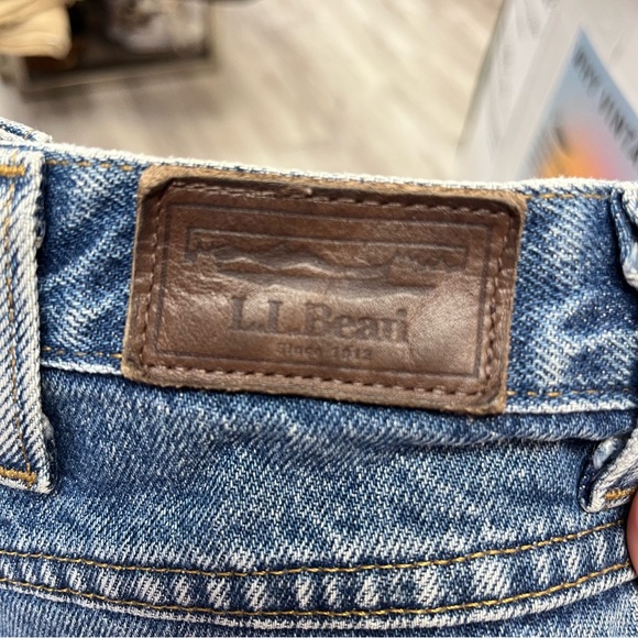 VINTAGE L.L BEAN MENS RELAXED FIT JEANS - Picture 5 of 6